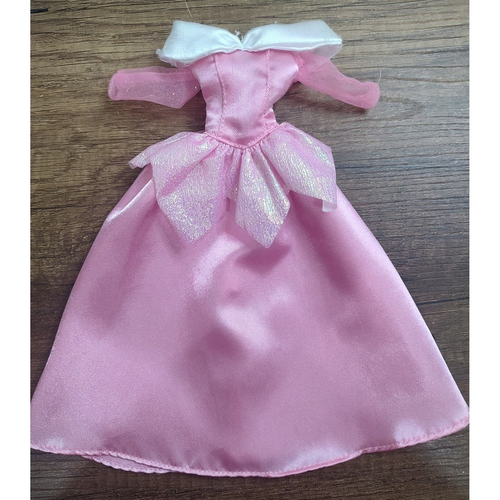 Fashion Doll Pink And White Dress Sleeping Beauty Princess Read Z30